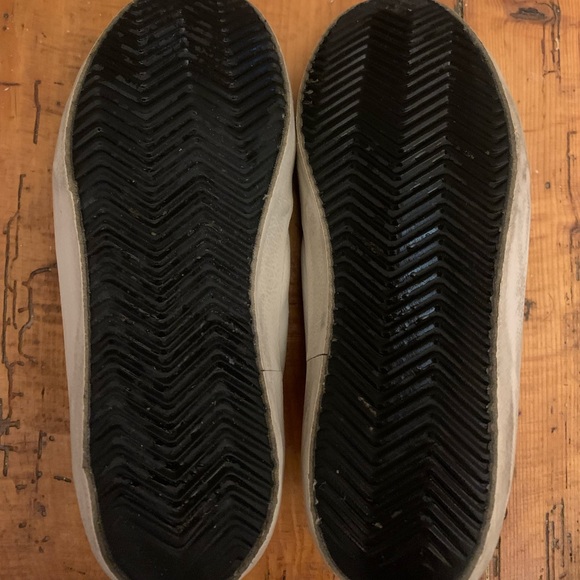 Golden Goose Superstar Sneaker - Picture 5 of 8